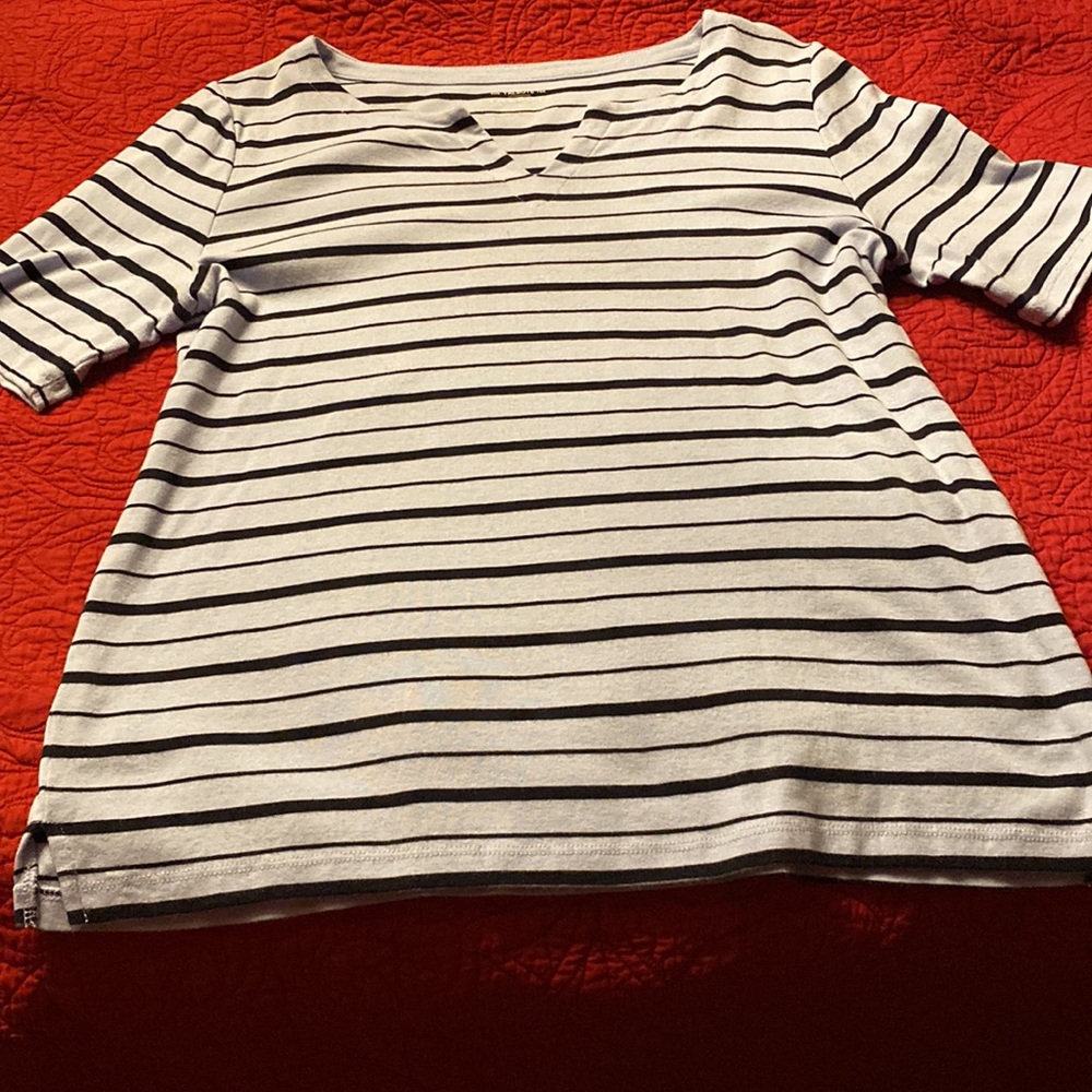 Talbots 100%Cotton Split Neck Tee Elbow Sleeves - Picture 3 of 5